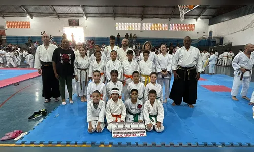 Academia representa Apucarana e fica em 2º lugar em Copa de Karatê