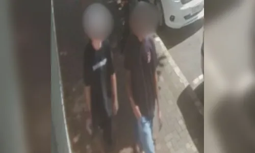 Moto é furtada no centro de Apucarana; veja o vídeo