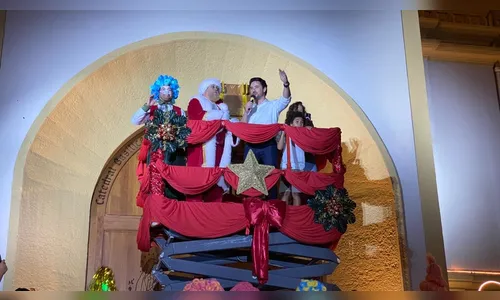 Chegada do Papai Noel marca início do período de Natal em Apucarana