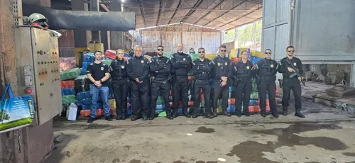 Policiais civis de Apucarana durante a ação em Marilândia do Sul