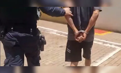 Jovem é preso sem CNH, bêbado, com carro furtado, drogas e munição restrita no PR
