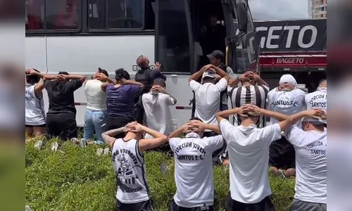 Torcida do Santos ataca ônibus de organizadas do Inter em SC