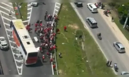 Torcedores do Santos e do Inter são presos após briga na BR-101 em SC