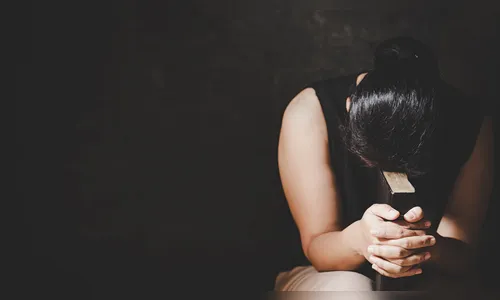 Jovem é estuprada por não conseguir devolver pix recebido por engano