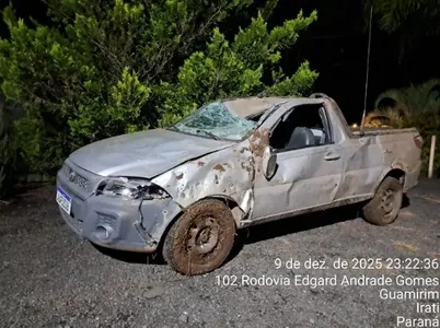 Veículo capotou na noite de terça-feira