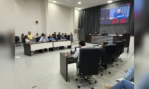 Câmara aprova projeto do Executivo que extingue cargos na Prefeitura de Apucarana