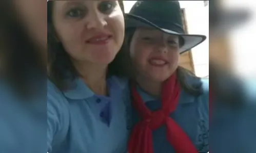 Homem mata esposa e filha a facadas e morre após confronto com a PM em SC