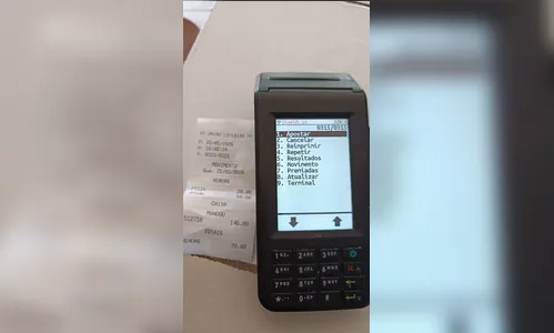 Após denuncia, PM apreende máquina de jogo do bicho em comércio de Arapongas