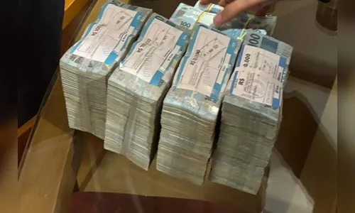 PF apreende R$ 430 mil na casa de líder do PL Sóstenes Cavalcante