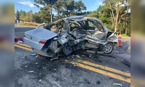 Carro roda na pista, atinge três veículos e deixa cinco feridos graves no PR