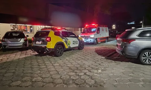 Homem pede socorro em restaurante após ter orelha cortada no PR