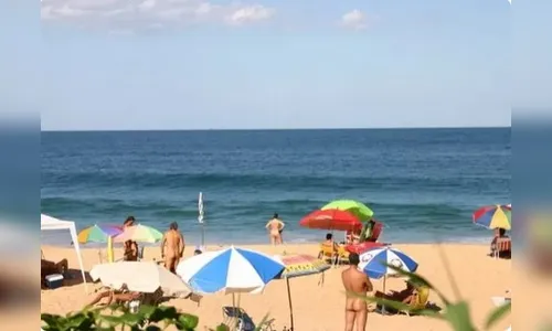 Pode ou não pode? Entenda o impasse da nudez na Praia do Pinho em SC