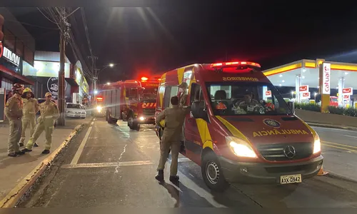 Casal fica ferido em batida entre moto e caminhão em Apucarana