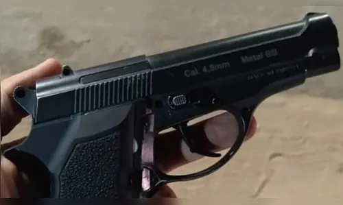 PM apreende arma de airsoft após ameaça em festa em Lidianópolis
