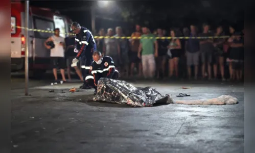 Homem é executado a tiros em bar no Paraná