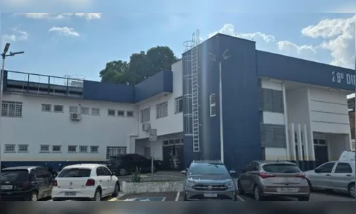 Agiota é preso após cobrar R$ 10 mil por dívida de R$ 1,5 mil e invadir trabalho da vítima