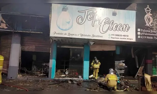 Incêndio atinge três comércios na Avenida Paraná, em Jardim Alegre