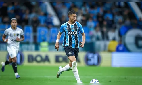 Apucaranense Alysson anuncia saída do Grêmio e vai para time da Europa