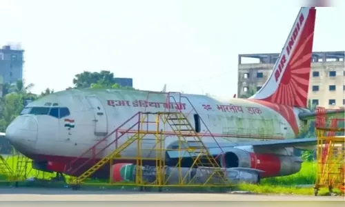 Avião que desapareceu há 13 anos é encontrado abandonado em aeroporto