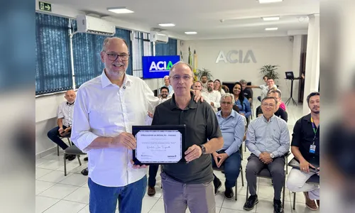 Faganello recebe do Governo do Paraná o título de Embaixador da Inovação