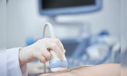 Falso médico é preso após 'encontrar' vesícula em paciente que não tinha o órgão