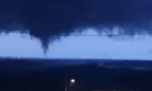Tornado com ventos até 120km atinge cidade do Paraná; veja previsão