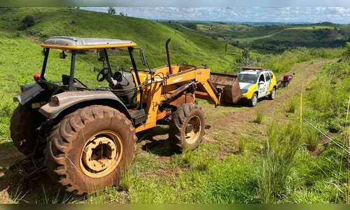 PM recupera trator e televisor logo após assalto a fazenda em Bom Sucesso