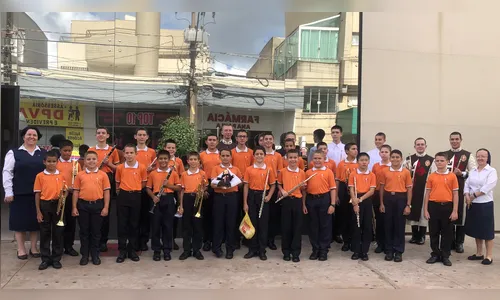 Arautos do Evangelho levam música e fé ao Hospital da Providência