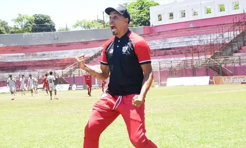 Ex-Flamengo é anunciado como treinador do time de Gusttavo Lima no PR