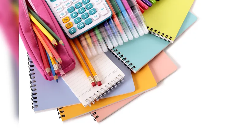 Imagem ilustrativa da notícia Volta às aulas e pensão alimentícia: quem deve arcar com os custos do material e do uniforme escolar?