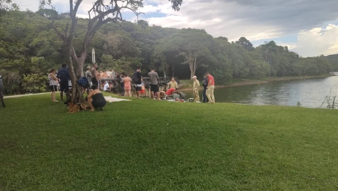 Jovem de 17 anos morre afogado ao tentar salvar amiga em represa no PR