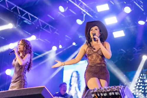 "Digno de DVD": Maiara e Maraisa exaltam energia de Apucarana em posts nas redes sociais