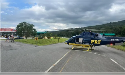 Helicóptero da PRF resgata criança com câncer que passou mal em rodovia entre SC e PR