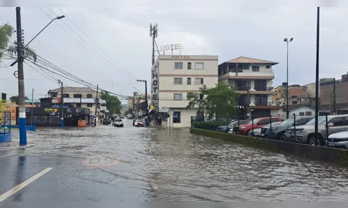 Chuvas intensas causam alagamentos e interdições em Balneário Camboriú