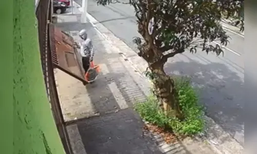 Casa do tio de Suzane von Richthofen é invadida durante disputa por herança