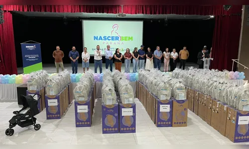 Governo do Paraná entrega kits de maternidade com carrinho de bebê em Jandaia do Sul