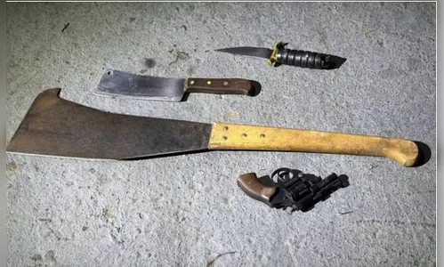 Homem é baleado nas nádegas após avançar com facão contra guardas em Maringá