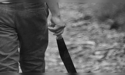 Cachorro invade galinheiro, deixa prejuízo e dono do animal ameaça vítima com facão em Ivaiporã