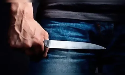 Homem ameaça dono de comércio com faca em São João do Ivaí