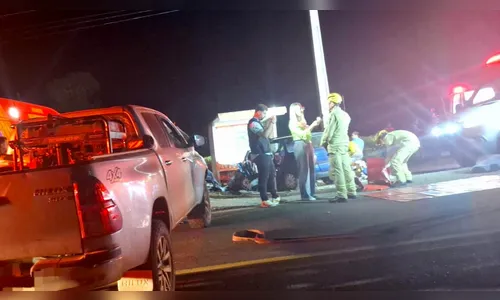 Colisão frontal na PR-082 deixa motorista ferida em Lunardelli