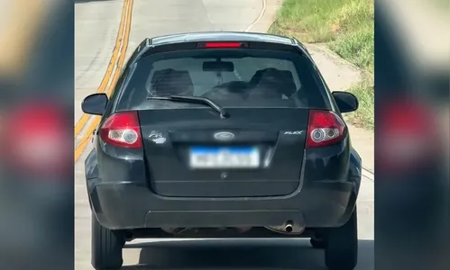 Casal é filmado fazendo sexo no carro e dirigindo na BR-163 em SC; veja