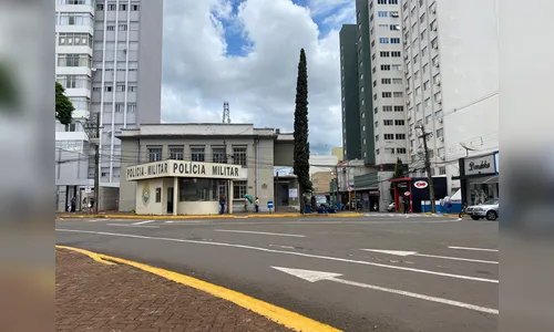 Homem com necessidades especiais é agredido em roubo no centro; PM foi chamada