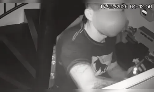 Homem invade shopping em Londrina pelo duto de ar e furta lojas; veja o vídeo