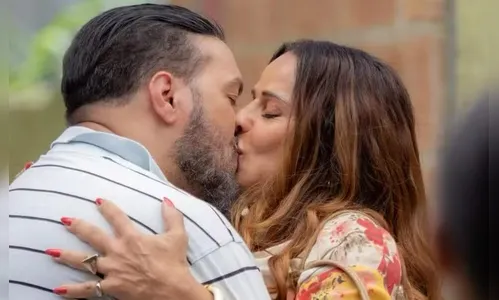 Cena de beijo entre personagens de Belo e Viviane Araújo 'quebra' a internet