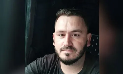 Caminhoneiro morre prensado contra o próprio veículo em acidente no Paraná