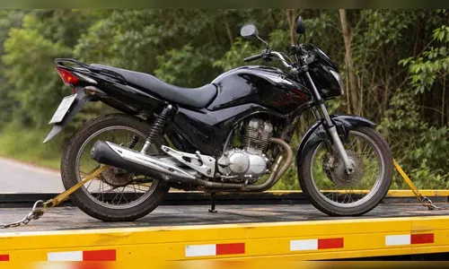 Motocicleta furtada em Ivaiporã é localizada abandonada em área de mata