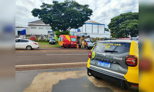Colisão entre motos deixa jovem ferido na Avenida Governador Roberto da Silveira