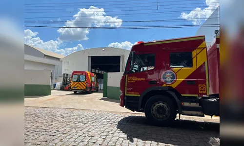 Homem fica com os dedos presos em máquina de empresa em Apucarana