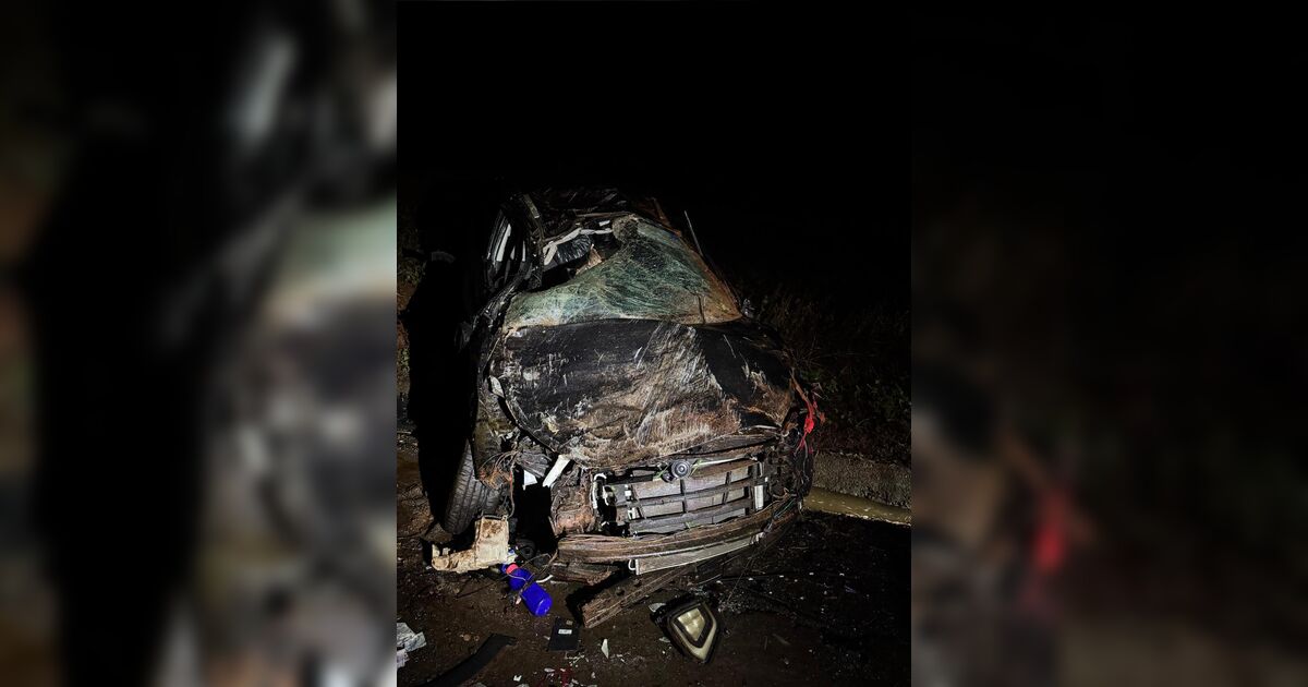 Jovem fica ferido após veículo capotar entre Cruzmaltina e Lidianópolis