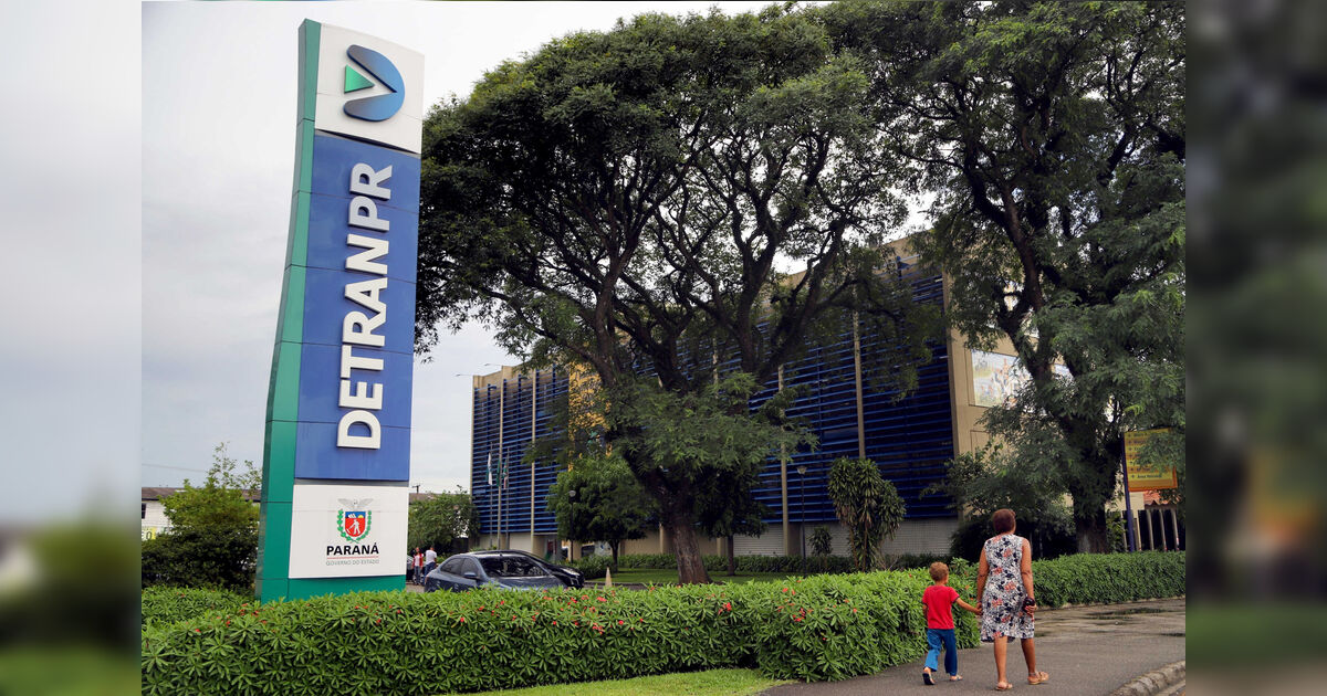 Coluna da Tribuna: Temporal e exoneraçőes